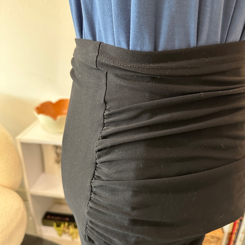 Chic Black Ruched Pencil Skirt